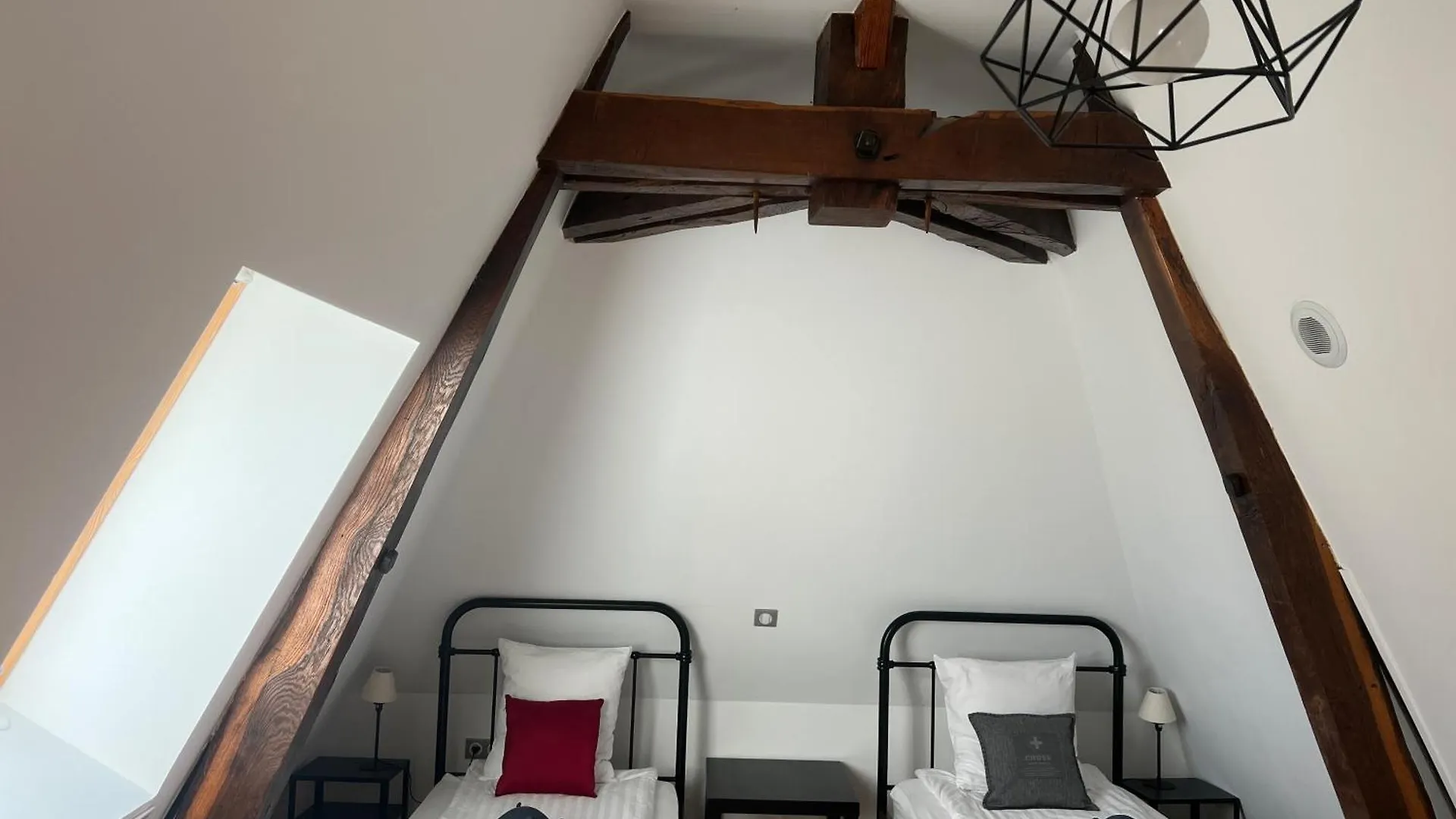 Chateau Camus Montmarault Bed & Breakfast