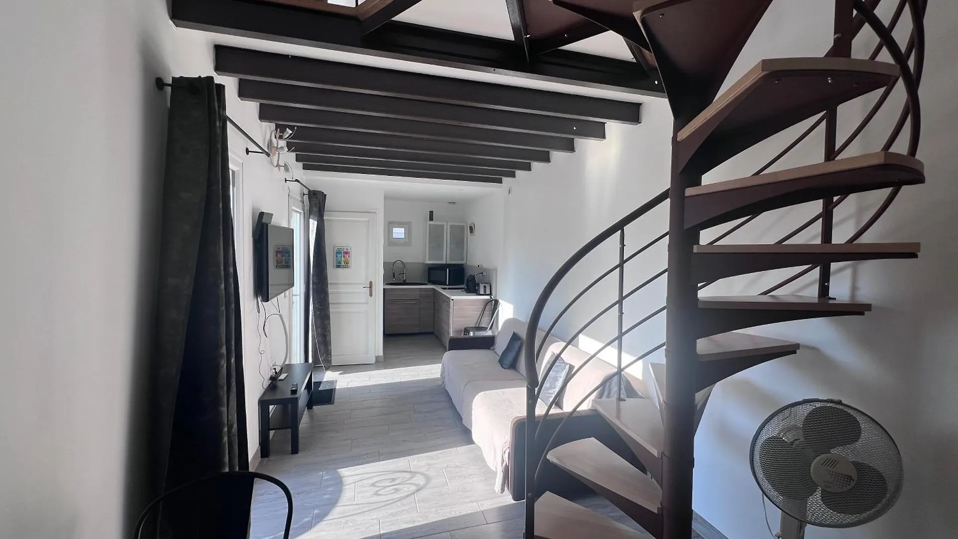 Bed & Breakfast Chateau Camus Montmarault