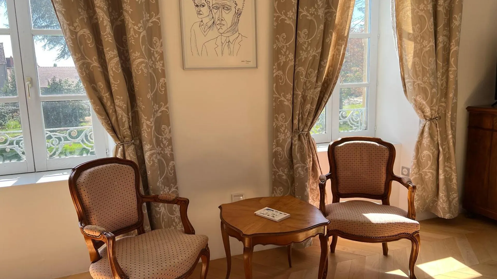Bed & Breakfast Chateau Camus Montmarault France