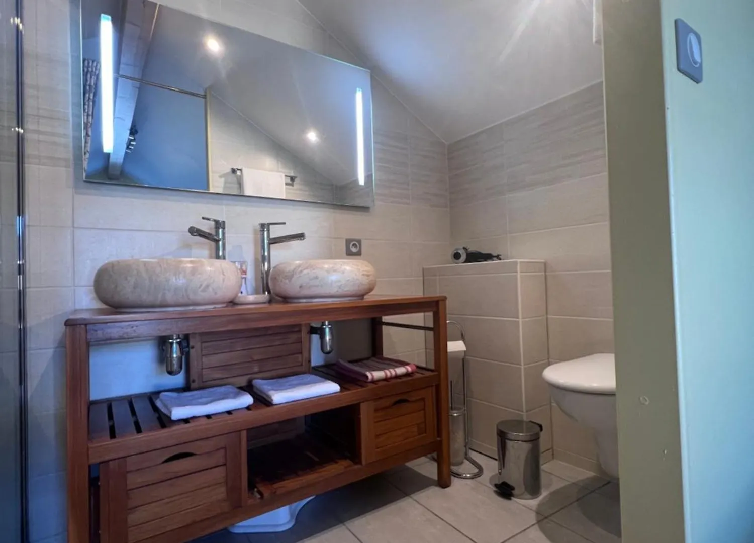 Bed & Breakfast Chateau Camus Montmarault